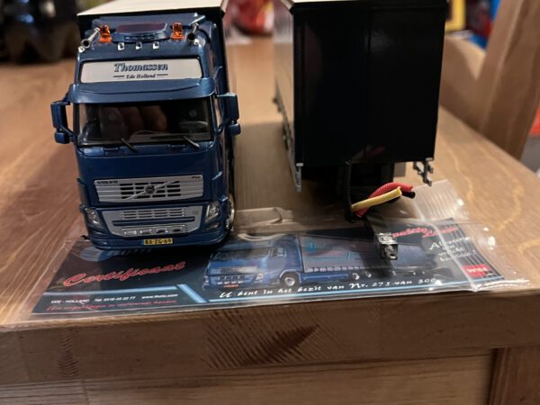 Volvo FH3 globetrotter met wipkar tautliner