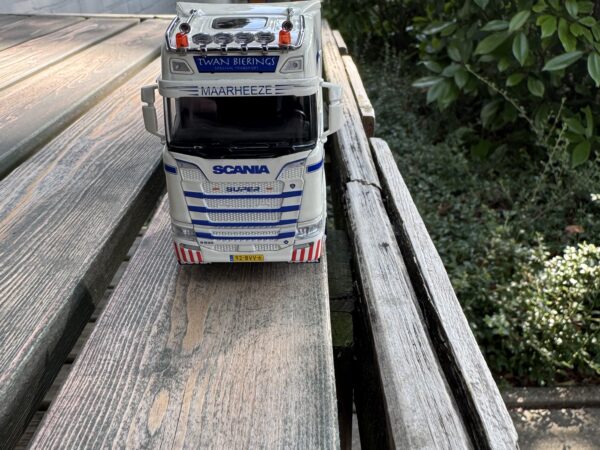 Scania twinsteer semiedieplader   Twan Bierings