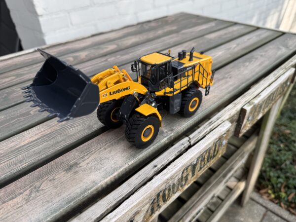 Liugong CLG8128H  Wheelloader