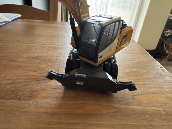 LIEBHERR A920 litronic