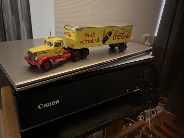 Matchbox  US 6x4 +Boxtrailer CocaCola  USA