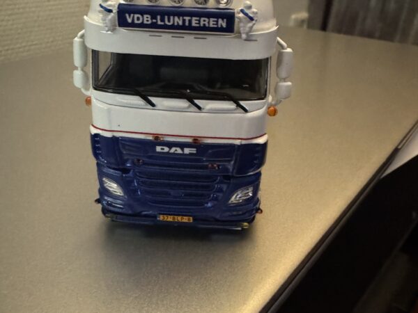 DAF ssc MET tautlinertrailer stuuras   VDB LUNTEREN