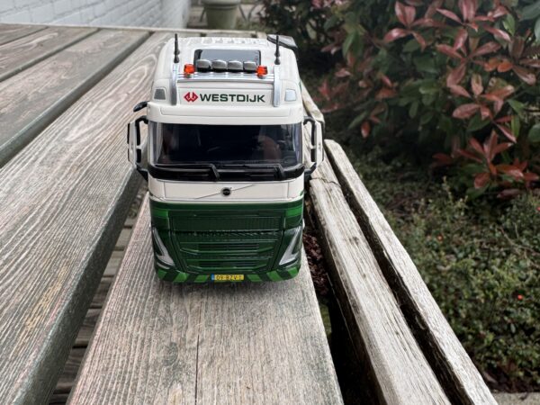 Volvo FH5 globetrotter Twinsteer semidieplader Westdijk  Alphen ad Rijn  Nederland