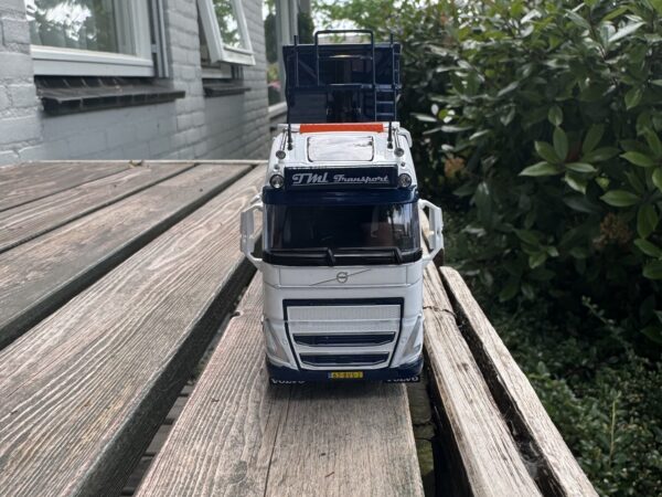 Volvo FH5 Globetrotter xl tagaxle +Stas Schroot Kippertrailer TML Lopikkerkapel Nederland