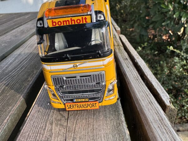 Volvo FH5 Globetrotter 8x4 +Nooteboom MCO-PX semidieplader Bomholt Braband Denemarken